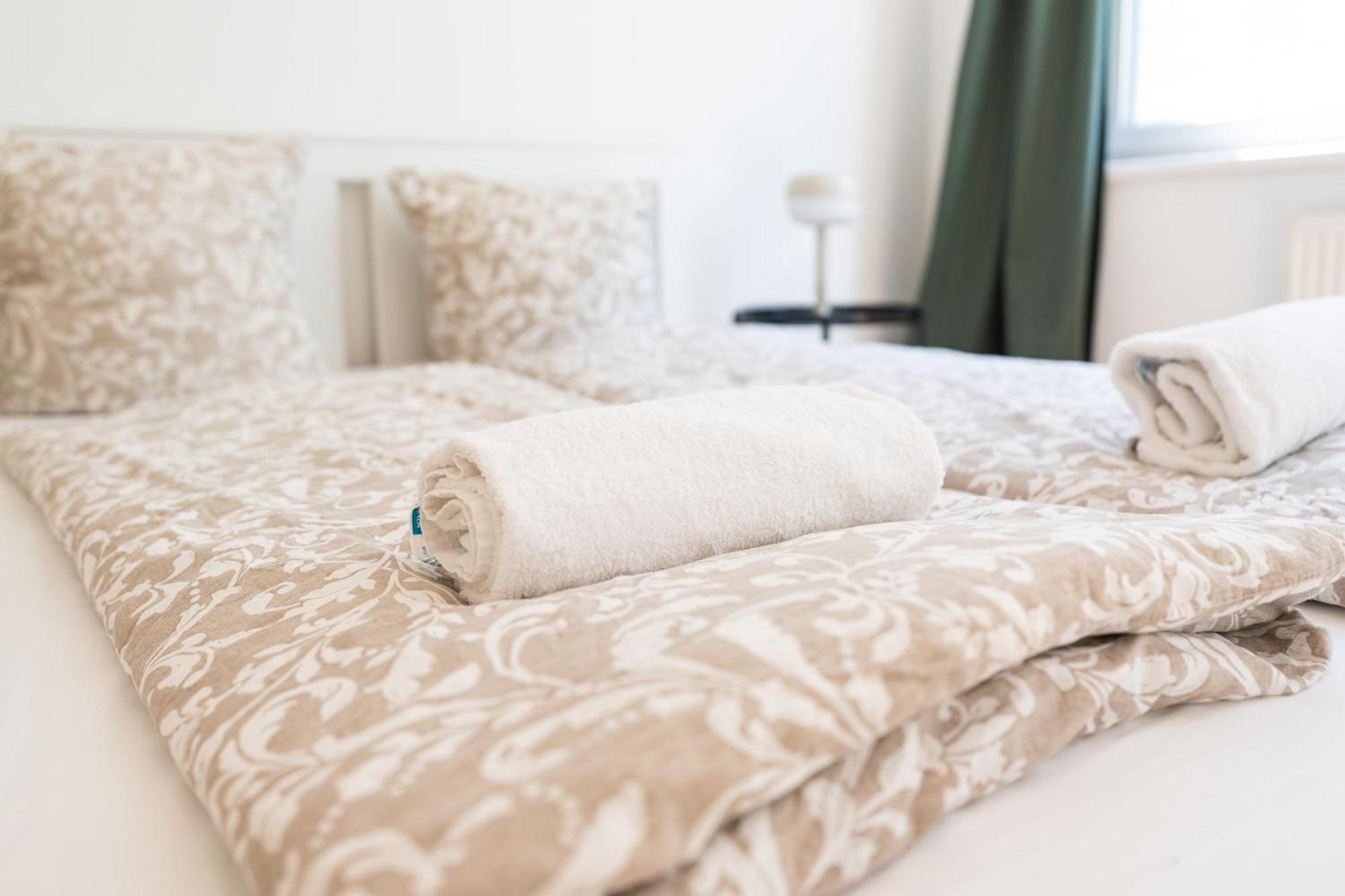 Vienna City Apartments 1080 Виена Екстериор снимка